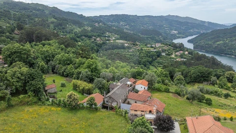 Moradia T1 para Venda em Ventosa e Cova