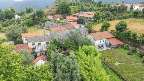 Moradia T1 para Venda em Ventosa e Cova
