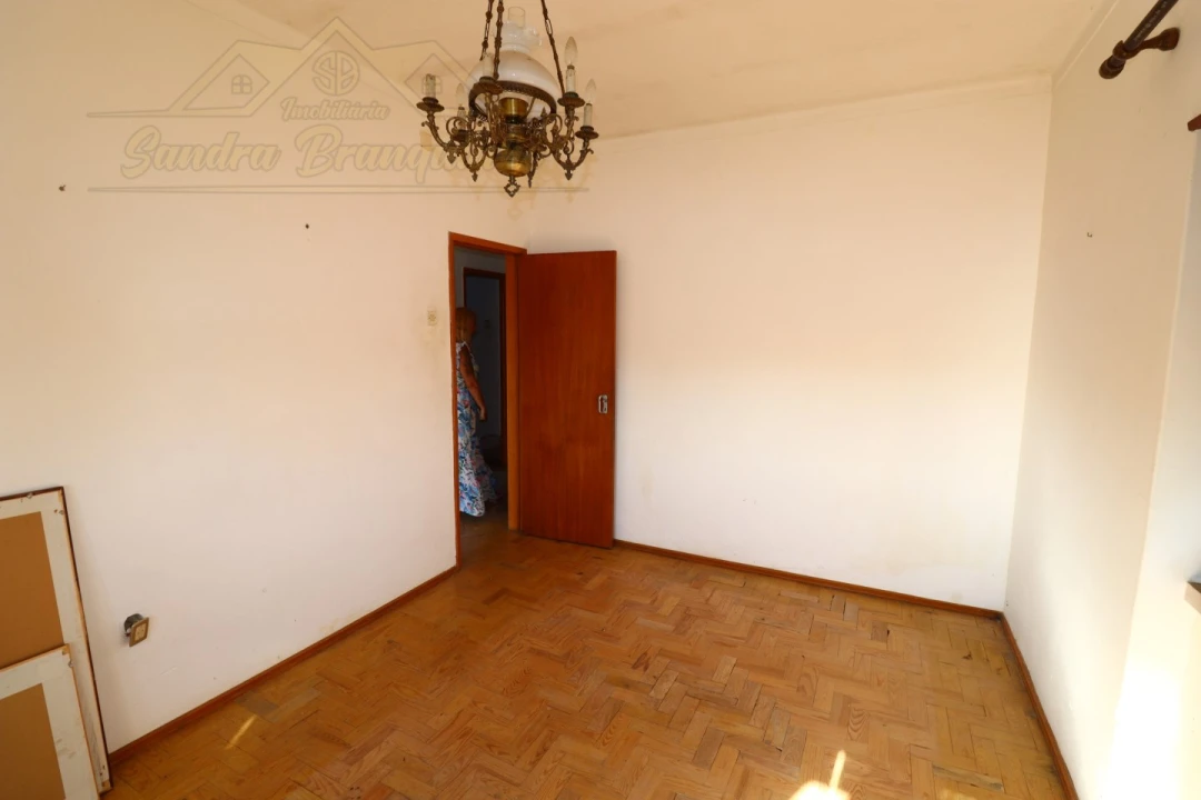Moradia T3 para Venda em Carvoeira e Carmões Foto 19