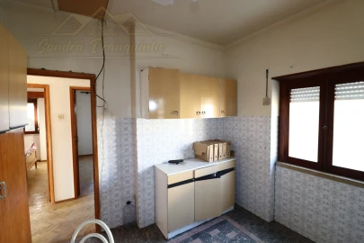 Moradia T3 para Venda em Carvoeira e Carmões