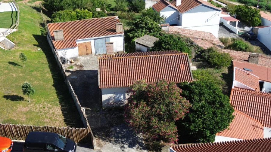 Moradia T3 para Venda em Carvoeira e Carmões