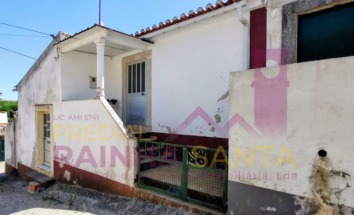 Moradia T3 para Venda em Dois Portos e Runa Foto 1