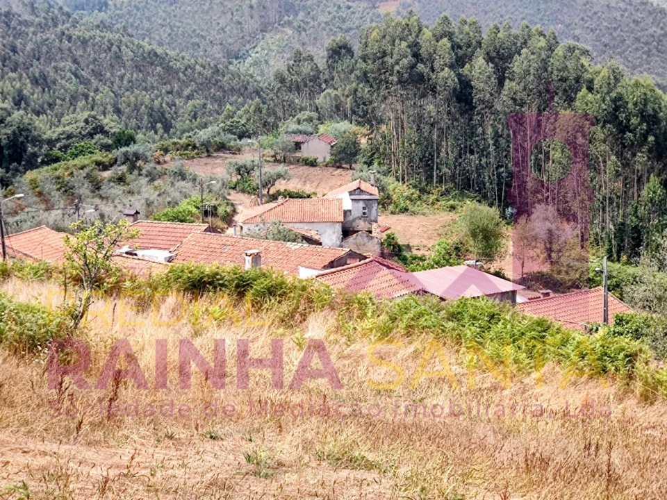 Moradia T4 para Venda em Arrifana Foto 7