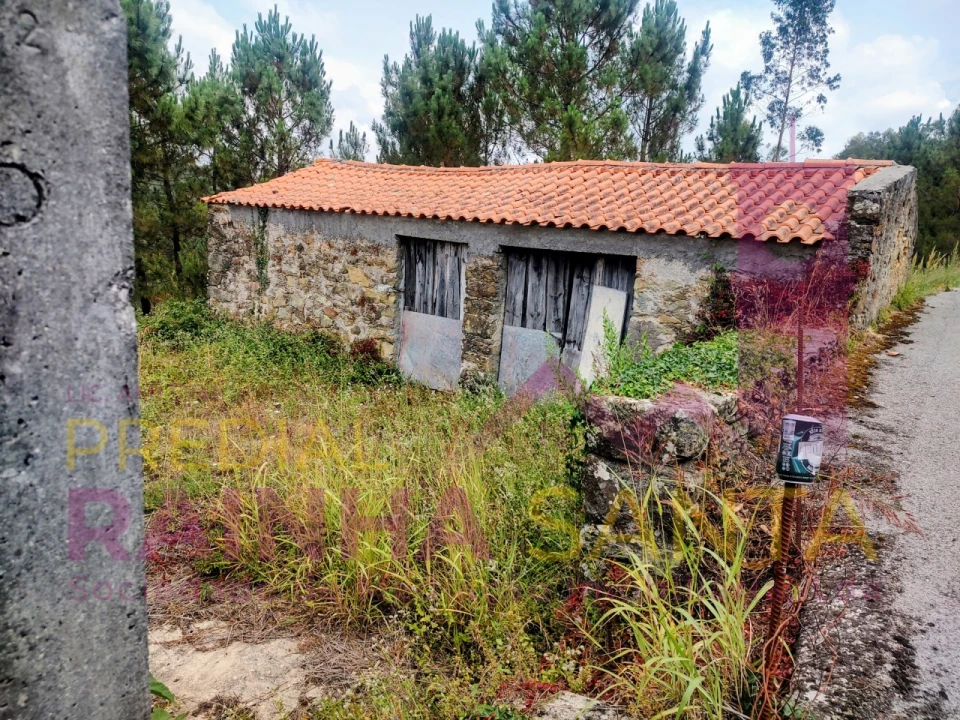 Moradia T4 para Venda em Arrifana Foto 9