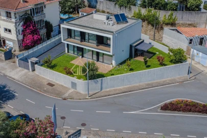 Moradia T3 para Venda em Gondomar (São Cosme), Valbom e Jovim