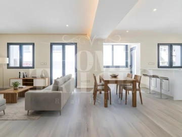 Apartamento T4 para Venda em Almada, Cova da Piedade, Pragal e Cacilhas