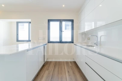 Apartamento T4 para Venda em Almada, Cova da Piedade, Pragal e Cacilhas