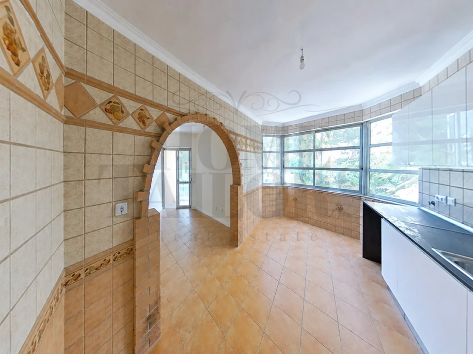 Apartamento T3 para Venda em Algueirão-Mem Martins Foto 8