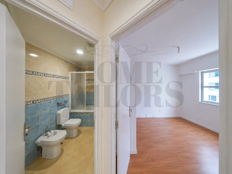 Apartamento T3 para Venda em Algueirão-Mem Martins Foto 12