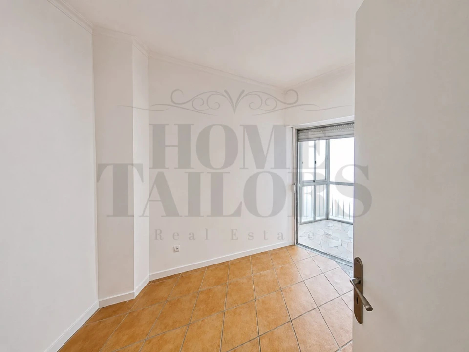 Apartamento T3 para Venda em Algueirão-Mem Martins Foto 16