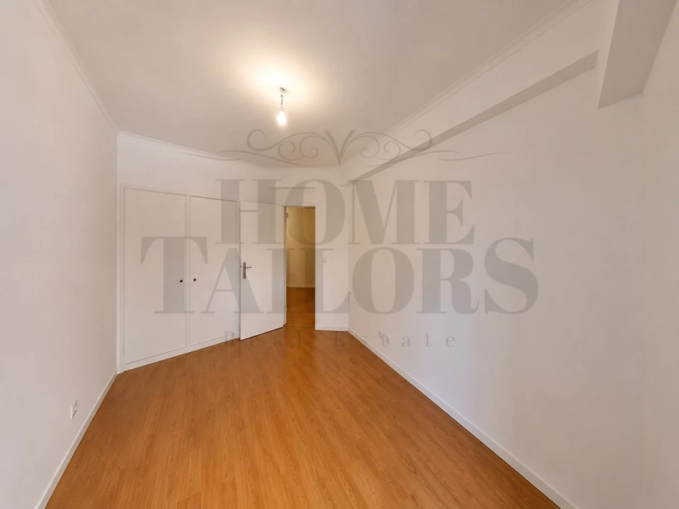 Apartamento T3 para Venda em Algueirão-Mem Martins Foto 18
