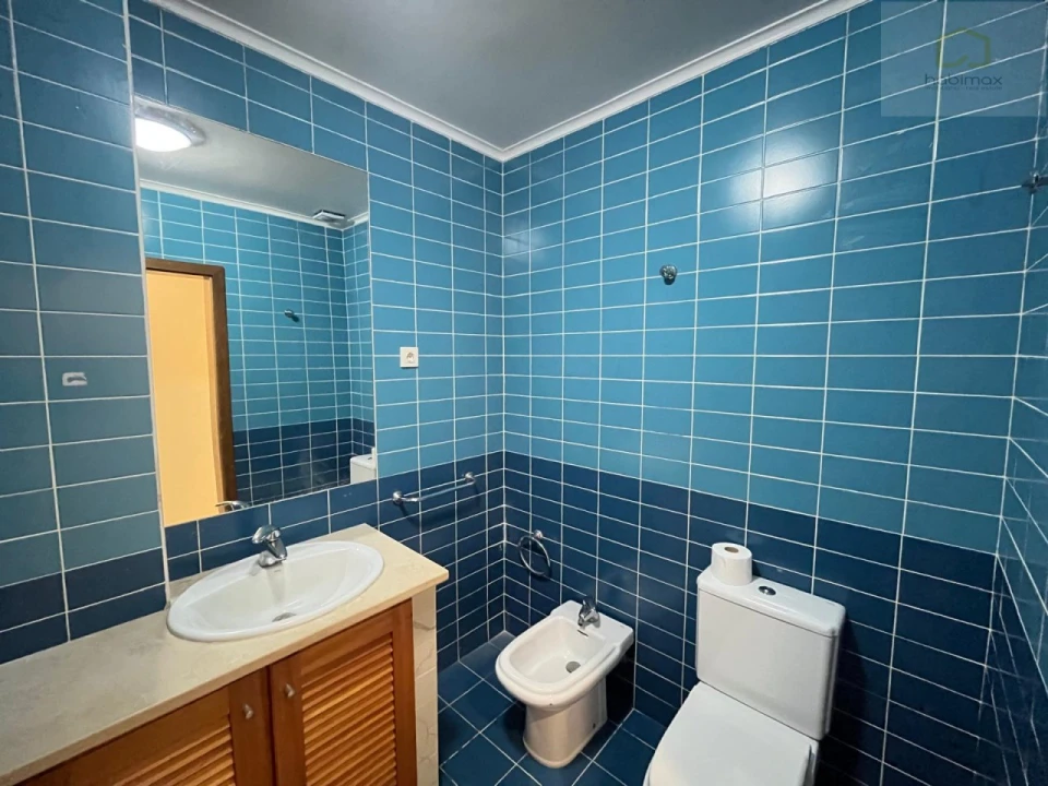 Apartamento T2 para Venda em Fajã de Baixo Foto 16