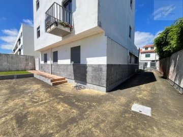 Apartamento T2 para Venda em Fajã de Baixo