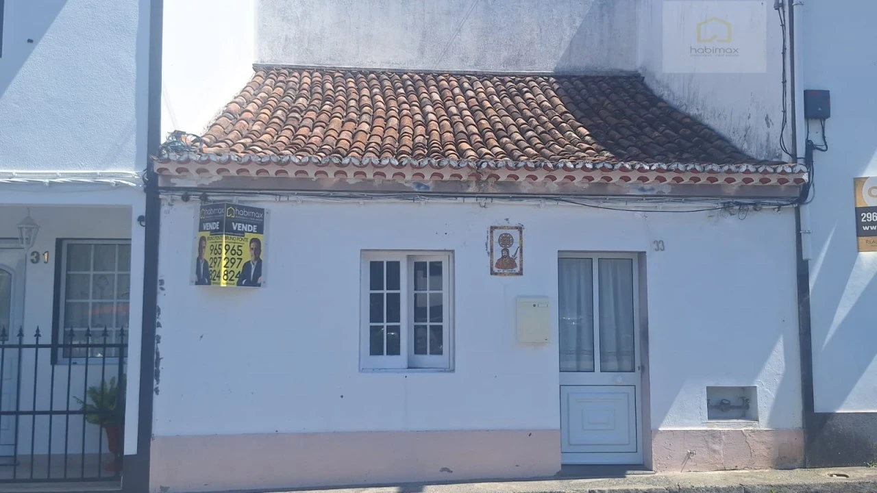 Moradia T2 para Venda em Vila Franca do Campo (São Miguel) Foto 1