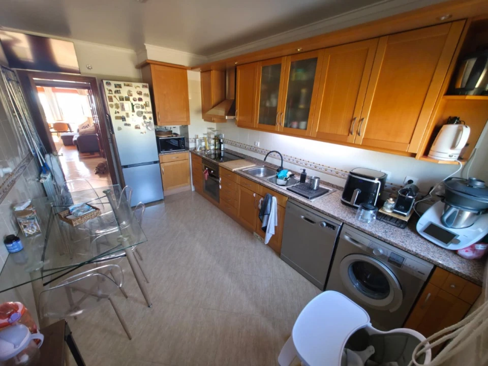 Apartamento T3 para Venda em Camarate, Unhos e Apelação Foto 6