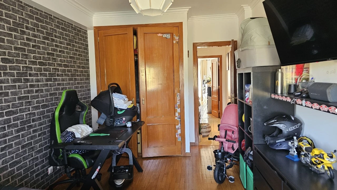 Apartamento T3 para Venda em Camarate, Unhos e Apelação Foto 14