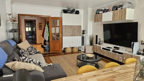 Apartamento T3 para Venda em Camarate, Unhos e Apelação