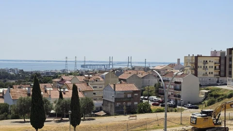 Apartamento T3 para Venda em Camarate, Unhos e Apelação