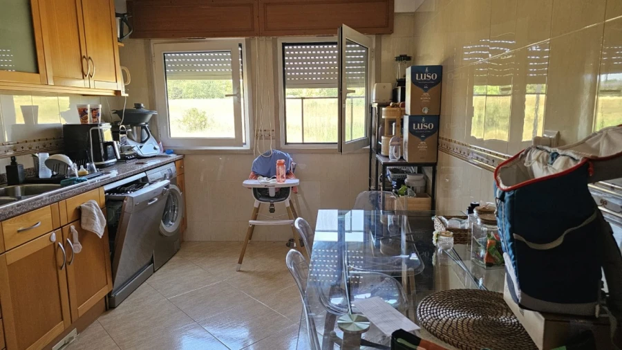 Apartamento T3 para Venda em Camarate, Unhos e Apelação Foto 8