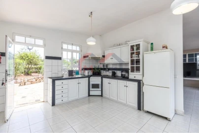 Moradia T6 para Venda em Loule (São Clemente)