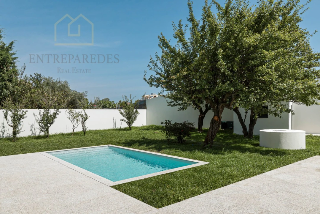 Moradia T4 para Venda em Aldoar, Foz do Douro e Nevogilde Foto 2