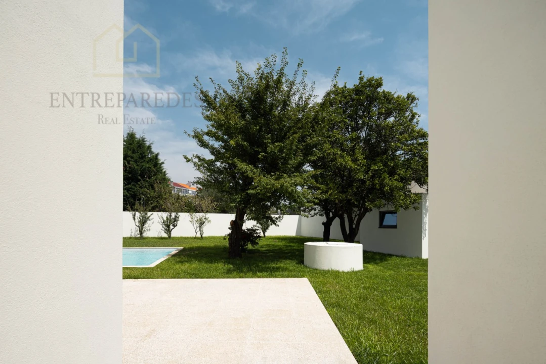 Moradia T4 para Venda em Aldoar, Foz do Douro e Nevogilde Foto 7