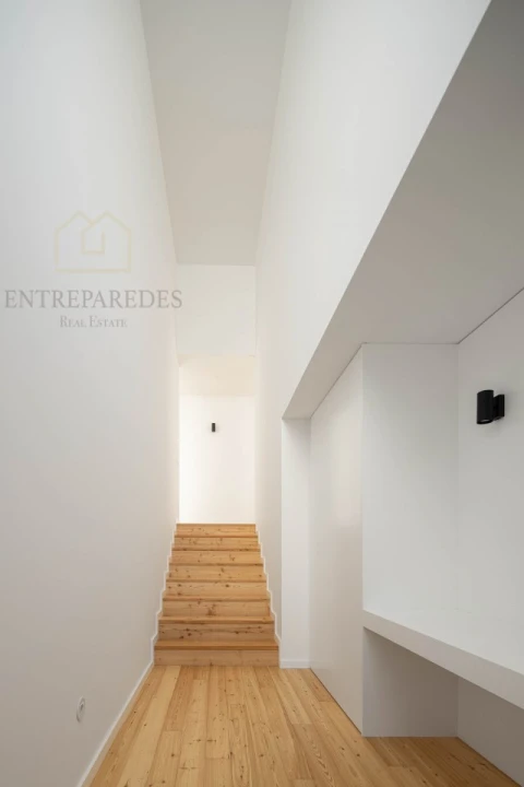 Moradia T4 para Venda em Aldoar, Foz do Douro e Nevogilde