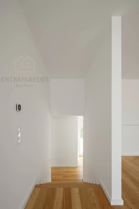 Moradia T4 para Venda em Aldoar, Foz do Douro e Nevogilde