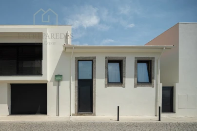 Moradia T4 para Venda em Aldoar, Foz do Douro e Nevogilde