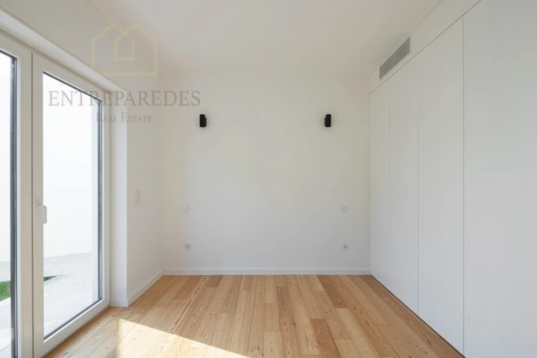 Moradia T4 para Venda em Aldoar, Foz do Douro e Nevogilde Foto 23