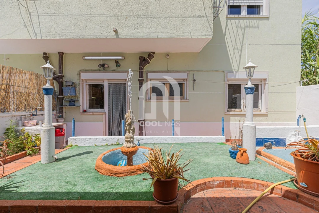 Apartamento T2 para Venda em Caparica e Trafaria Foto 33