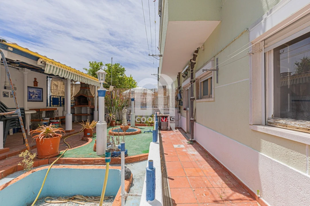 Apartamento T2 para Venda em Caparica e Trafaria Foto 35