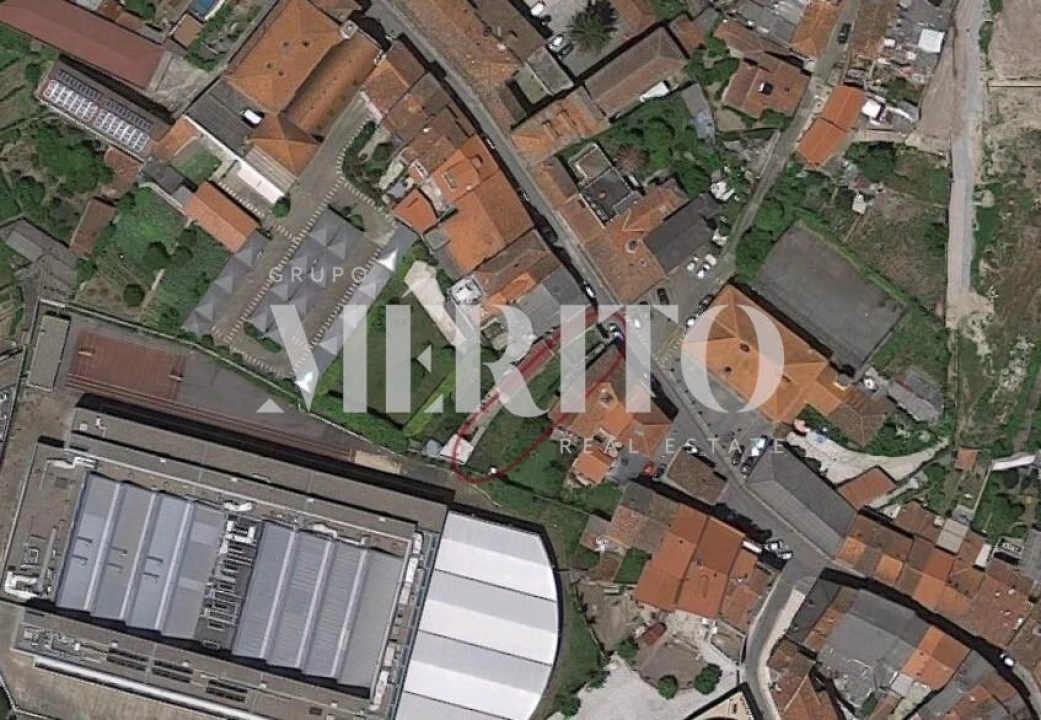 Terreno para Venda em Oliveira, São Paio e São Sebastião Foto 1