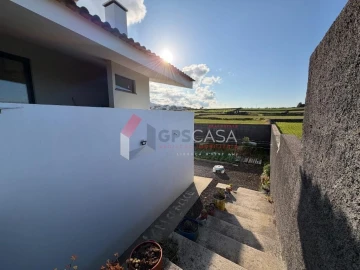 Moradia T3 para Venda em Fontinhas