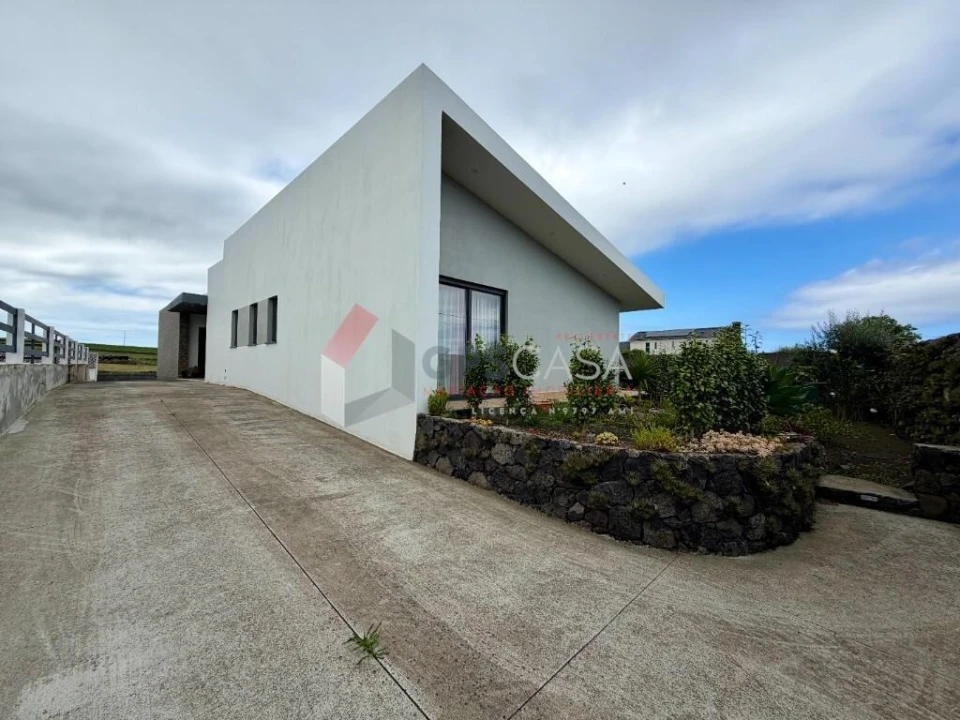 Moradia T3 para Venda em Fontinhas Foto 9