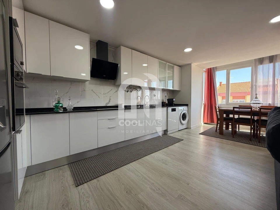 Apartamento T2 para Venda em Moita Foto 19