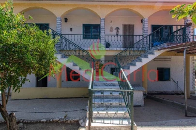 Moradia T5 para Venda em Aveiras de Cima
