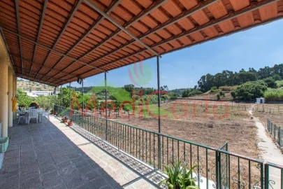 Moradia T5 para Venda em Aveiras de Cima