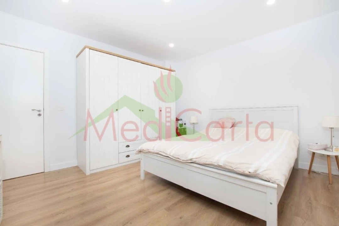 Moradia T5 para Venda em Aveiras de Cima Foto 15
