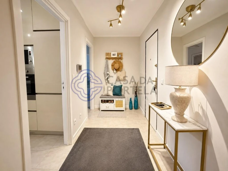 Apartamento T2 para Venda em Serzedo e Perosinho Foto 5