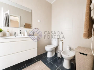 Apartamento T2 para Venda em Serzedo e Perosinho
