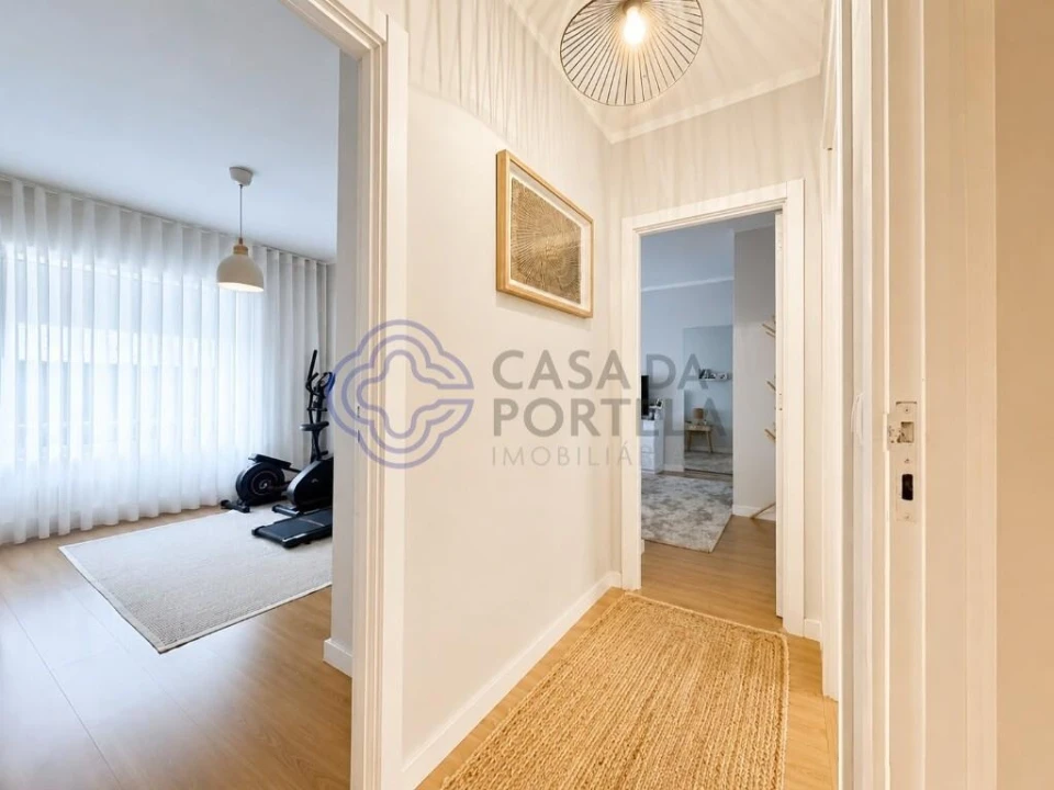 Apartamento T2 para Venda em Serzedo e Perosinho Foto 8