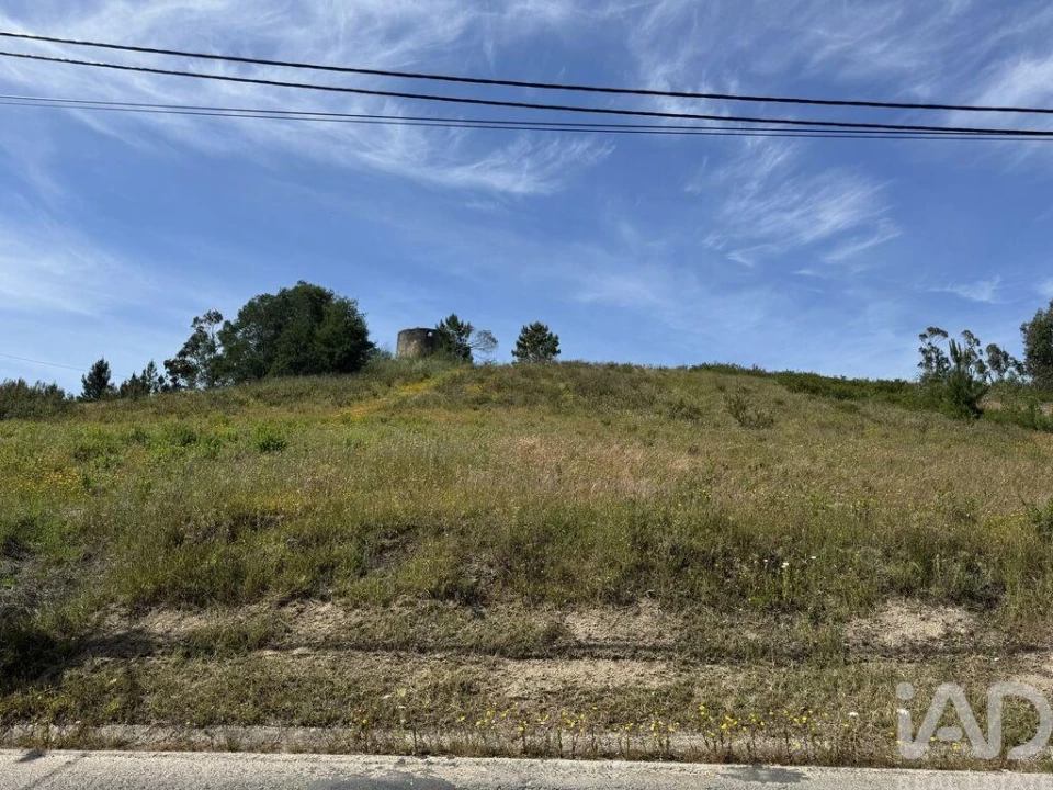 Prédio para Venda em Olhalvo Foto 5