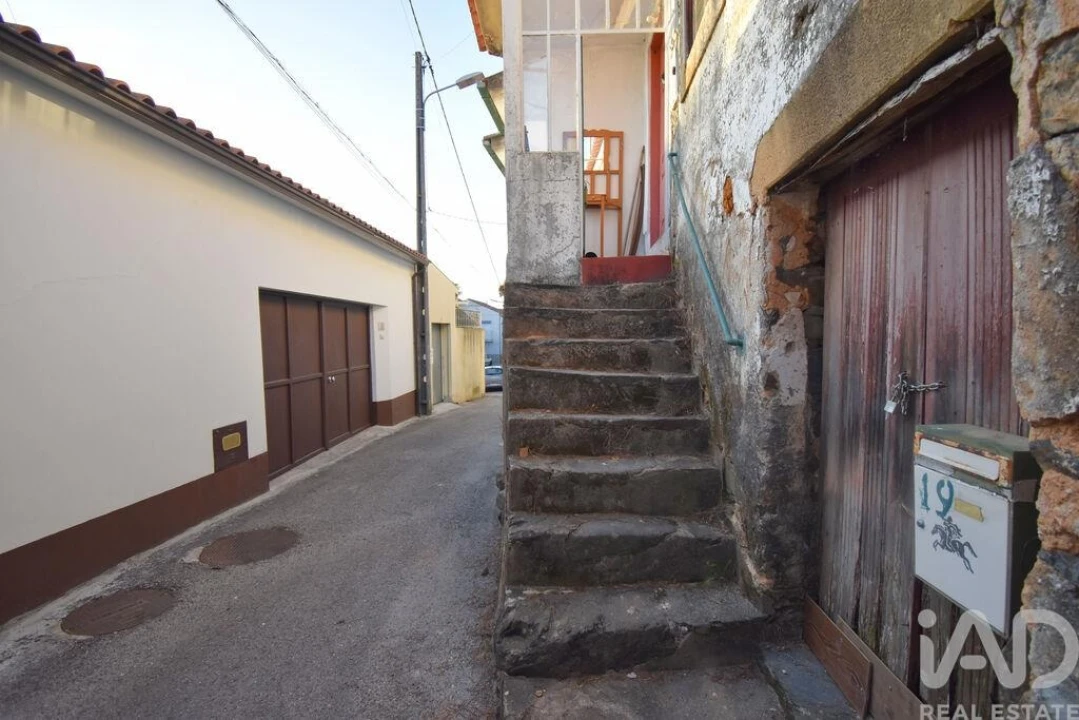 Moradia T1 para Venda em Miranda do Corvo Foto 5