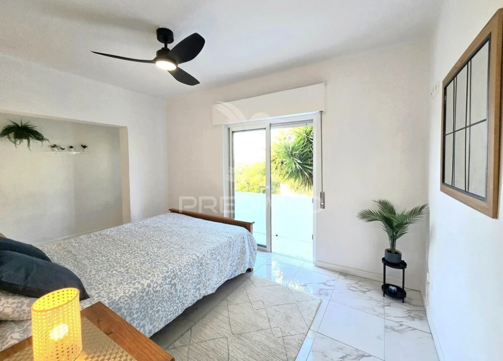 Apartamento T2 para Venda em Albufeira e Olhos de Água Foto 11