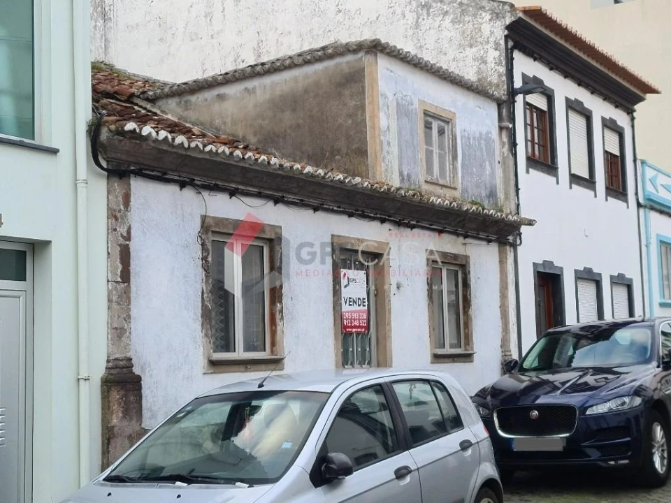 Moradia T3 para Venda em Praia da Vitoria (Santa Cruz) Foto 8