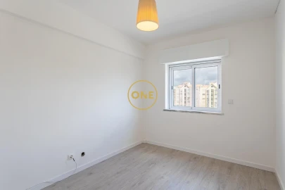 Apartamento T2 para Venda em Loures
