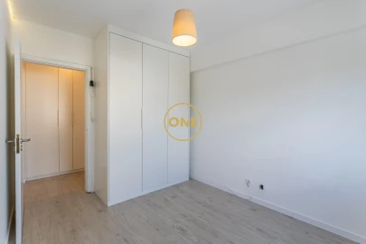 Apartamento T2 para Venda em Loures