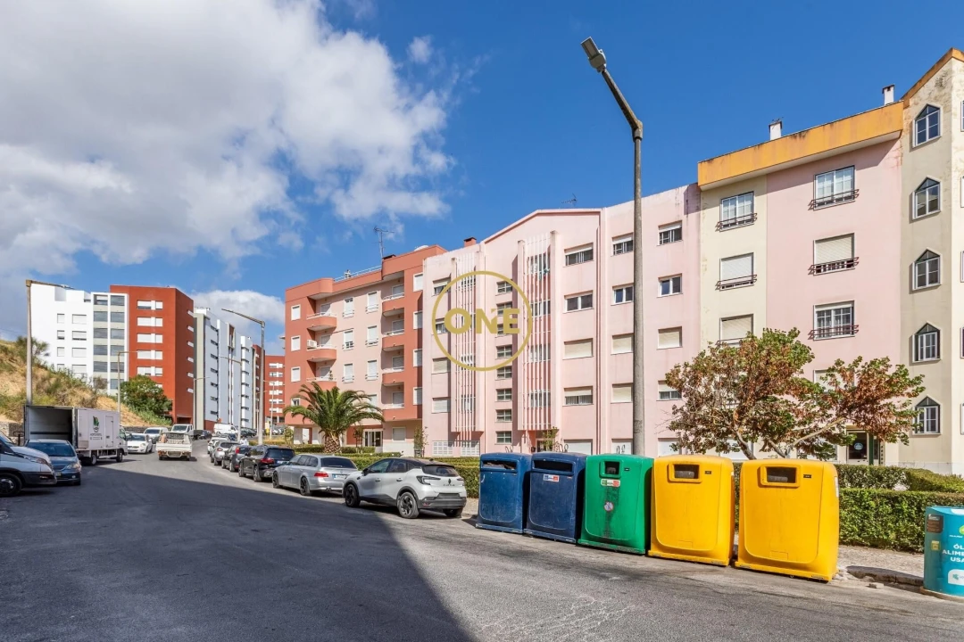 Apartamento T2 para Venda em Loures Foto 21