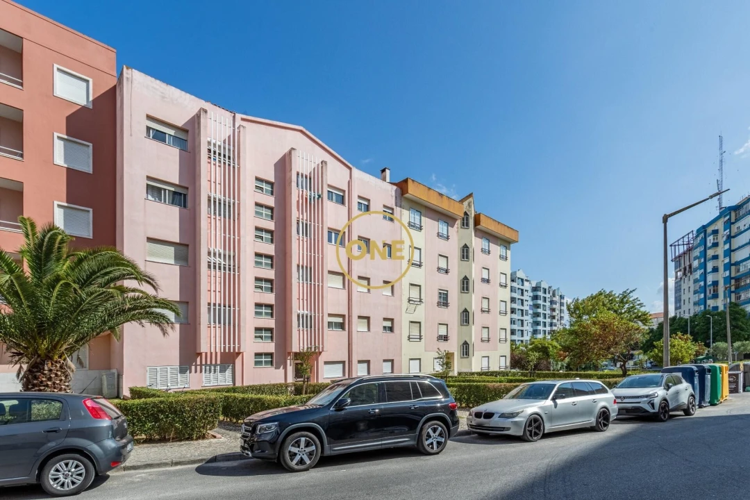Apartamento T2 para Venda em Loures Foto 23